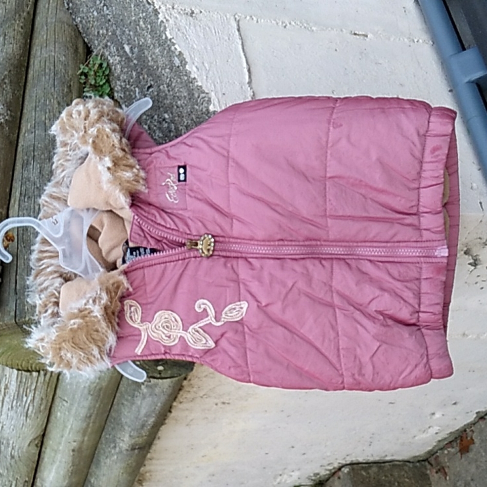 Girls 6 Pink EckoRed Hooded Vest